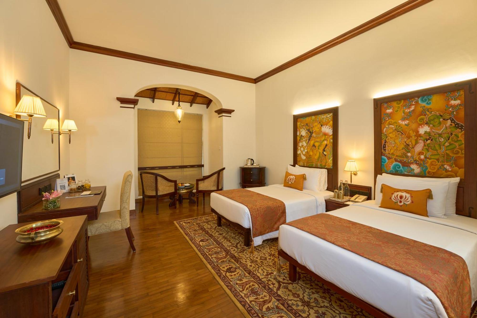The Leela Ashtamudi, A Raviz Hotel Kollam Exterior photo A room at the Imperial