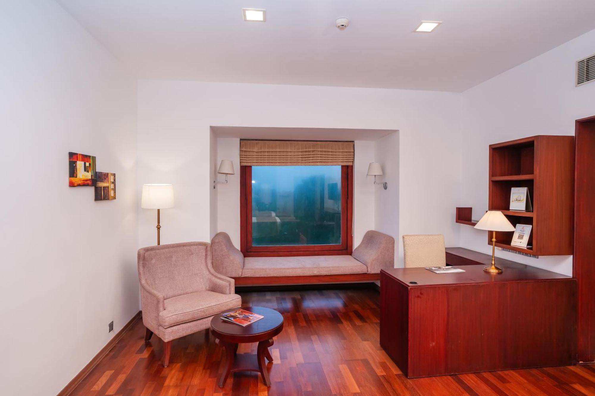The Leela Ashtamudi, A Raviz Hotel Kollam Exterior photo Office of the Prime Minister